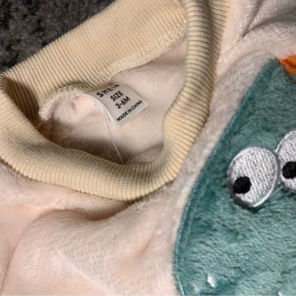 Dinosaur Baby Set - Picture 3 of 5